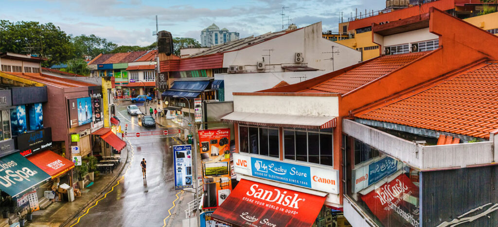 Singapore Neighbourhood : Celebrate year-end festivities in Holland Village while exploring Singapore’s beloved neighbourhood.