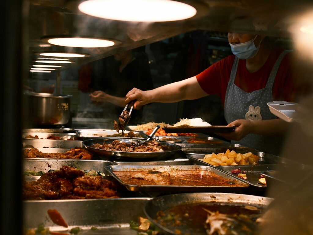 Neighbourhood in SG : Celebrating community initiatives and shared cultural traditions across Singapore.