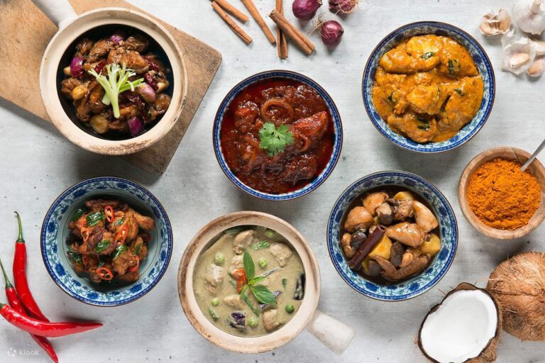 Peranakan Food Heritage SG : A rich fusion of Chinese ingredients and Malay spices defining Singapore’s culinary roots.