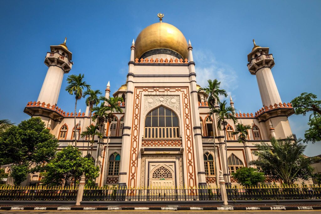 Malay Traditions in SG : Iconic architecture of Sultan Mosque in Singapore