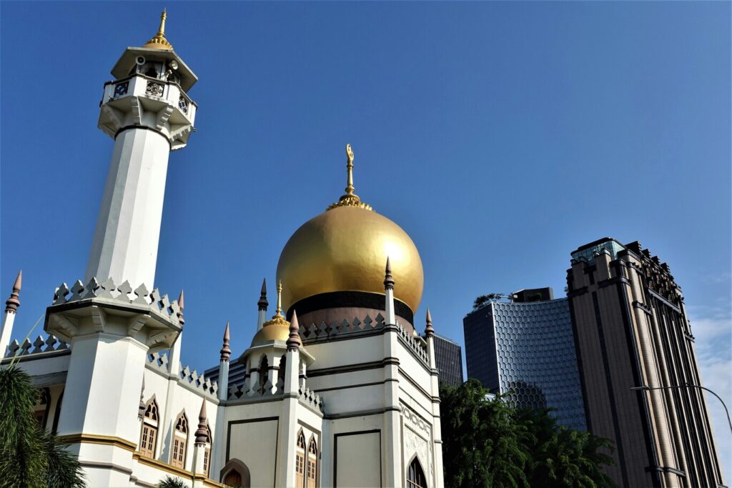 Exploring Kampong Glam Heritage : A beautifully restored heritage building showcasing traditional Malay architecture.